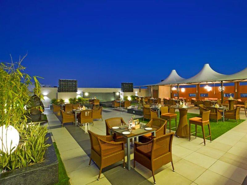 Regenta Central Cassia Zirakpur Chandigarh Buitenkant foto