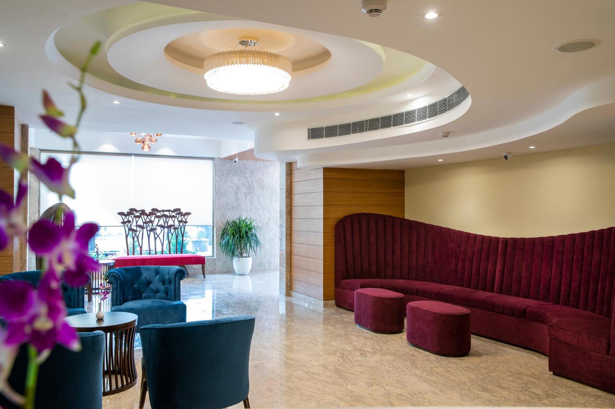 Regenta Central Cassia Zirakpur Chandigarh Buitenkant foto